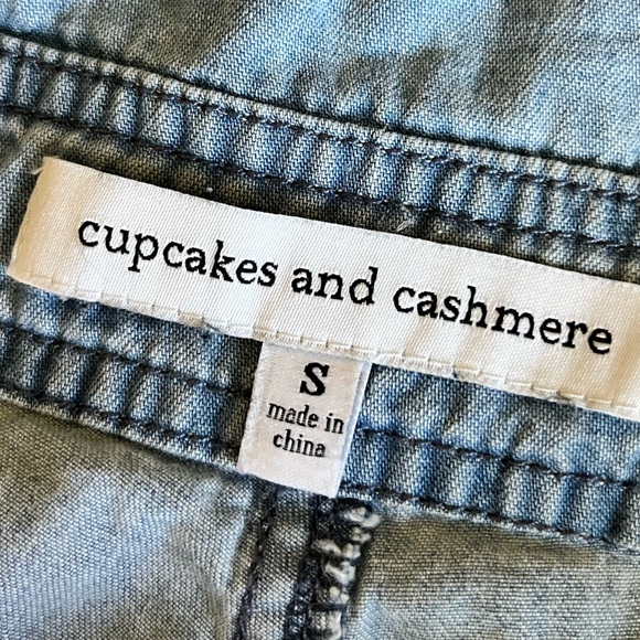 Cupcakes & Cashmere Overalls - Picture 7 of 10